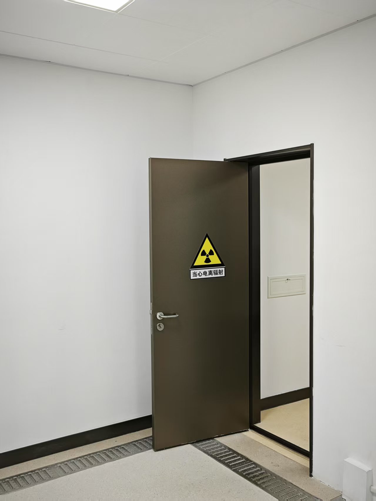 湖北CT室手动单开防护铅门